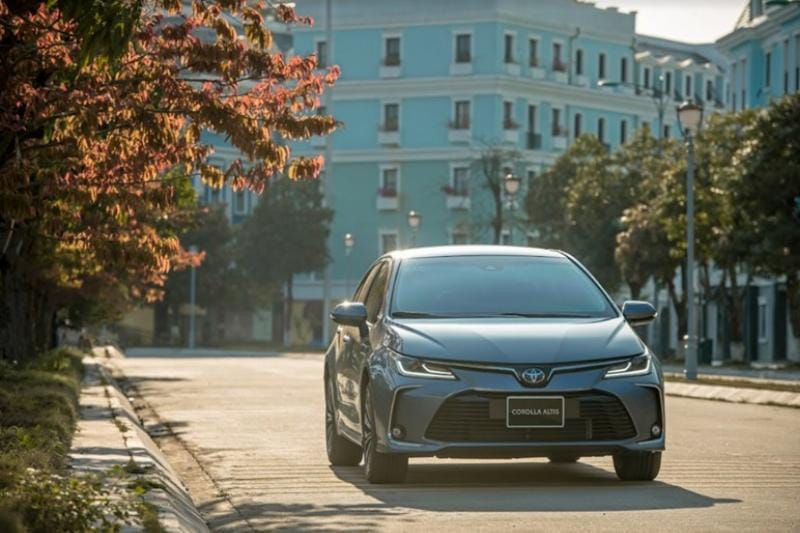 Hình ảnh mô tả hiệu suất hoạt động tối ưu của hệ thống truyền động nhờ sự tương tác giữa biến mô và ECU trên xe ô tô hiện đại