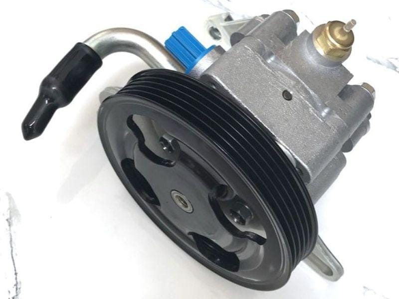 Bơm khí nén ô tô bị hỏng cần được thay thế, Garage Auto Speedy chuyên nghiệp