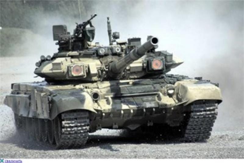 Cau tao chinh cua xe tang chien dau hien dai voi cac bo phan than xe thap phao