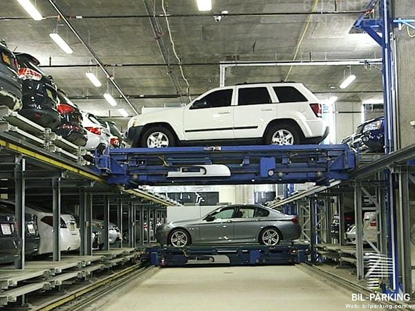 Mặt tiền hoặc khu vực tiếp khách của Garage Auto Speedy thể hiện sự chuyên nghiệp