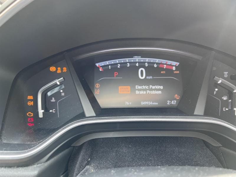 kiem-tra-cam-bien-vi-tri-truc-cam-voi-may-doc-loi-obd-ii-tai-garage-auto-speedy