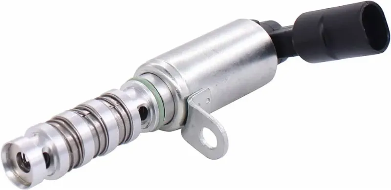 Kỹ thuật viên sử dụng máy chẩn đoán kiểm tra lỗi P0871 trên xe Dodge Ram 1500.