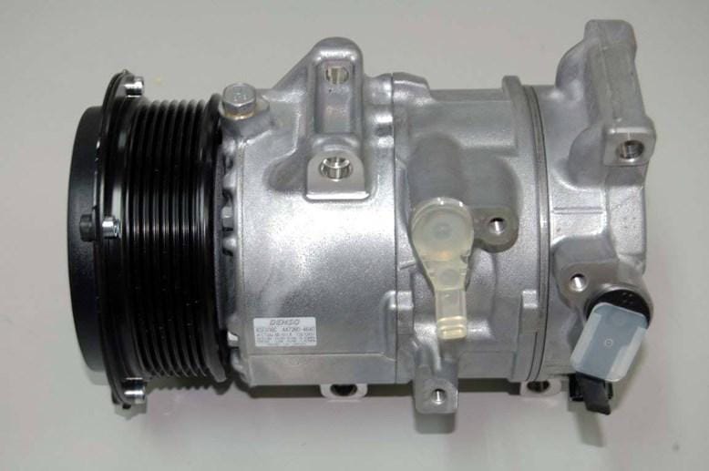 Hình ảnh minh họa vị trí và cấu tạo bộ chia gió điều hòa ô tô bên trong taplo