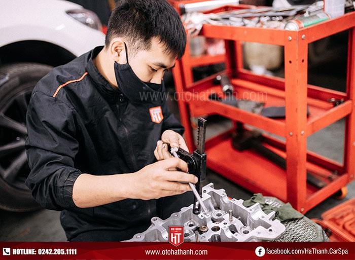 xe bi rung giat khong tai nguyen nhan dau hieu sua chua garage auto speedy