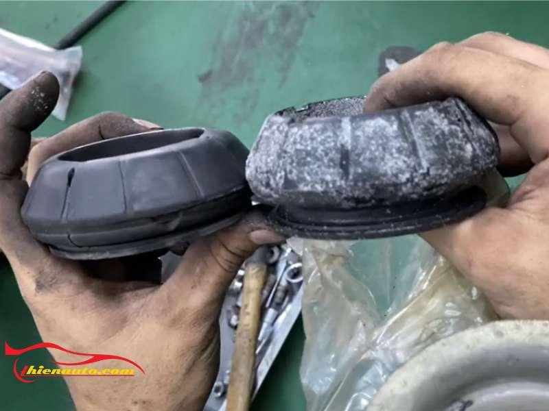 Bát bèo bị mòn ảnh hưởng phuộc, giảm xóc kém, xe rung lắc