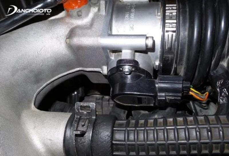 Bướm ga điện tử xe ô tô nguyên nhân và cách khắc phục lỗi