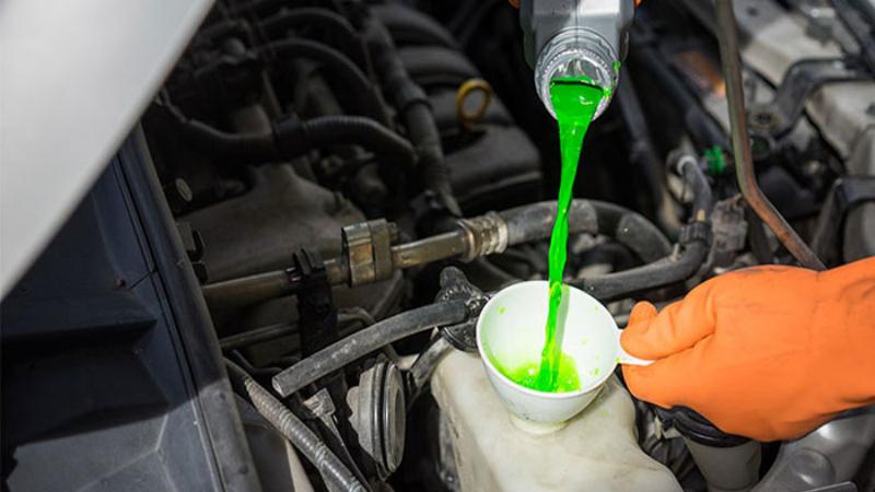 cách xả gió hệ thống làm mát xe ô tô đúng cách