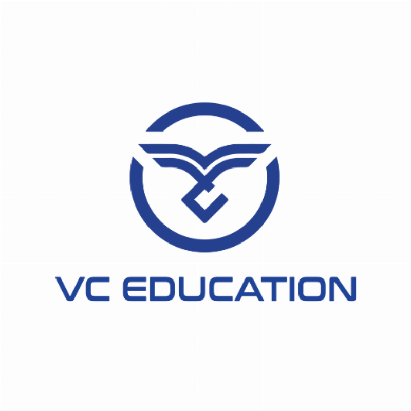 Ky thuat vien Garage Auto Speedy su dung may chan doan kiem tra xe