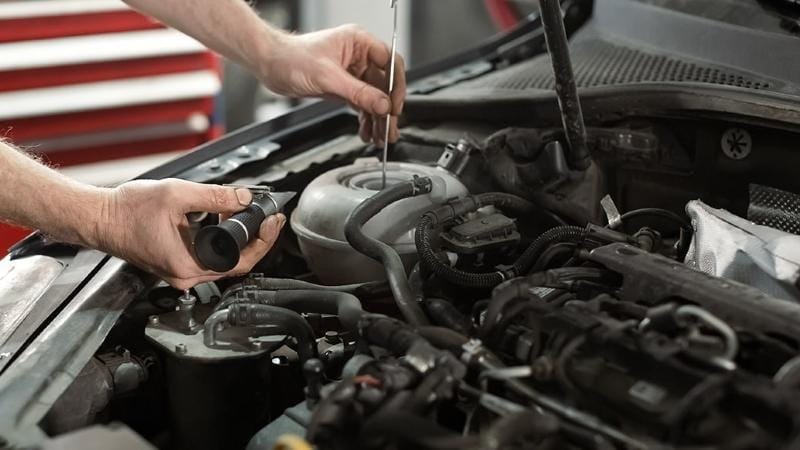 Các dấu hiệu nhận biết bơm chân không ô tô bị hỏng và cần sửa chữa