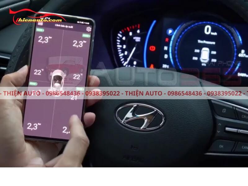 Kiểm tra áp suất lốp ô tô tại Garage Auto Speedy