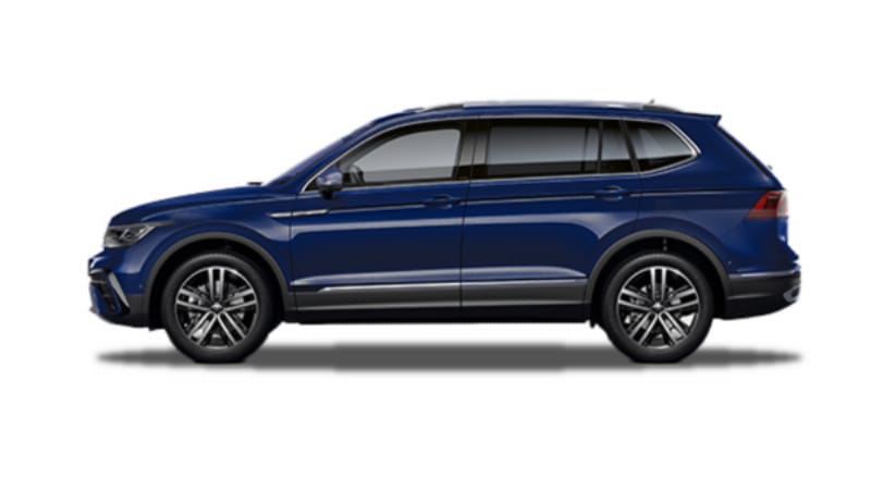 Kỹ thuật viên kiểm tra motor điện hệ thống phanh tay điện tử tại Auto Speedy