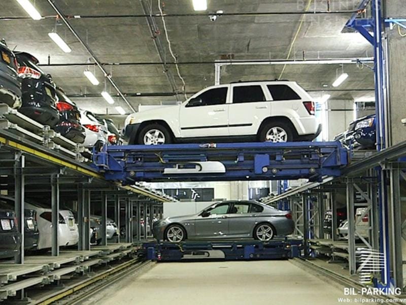 Thiết bị cân bằng động bánh xe hiện đại tại Garage Auto Speedy đảm bảo độ chính xác cao