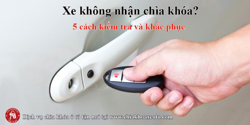 Xe không nhận chìa khóa thông minh do pin yếu, cần kiểm tra và thay thế pin